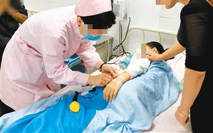 Bé gái 9 tuổi qua đời vì ung thư, bác sĩ tiết lộ sự thật đáng sợ: Bệnh này THÍCH "tấn công" trẻ em