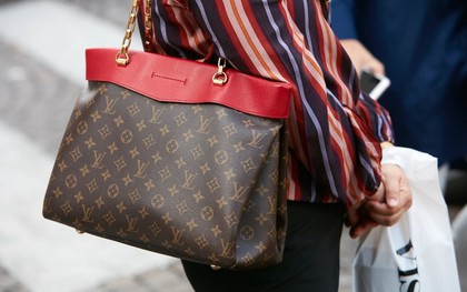 Bê bối chấn động: Một hãng thời trang nộp phạt gần 600.000 USD vì cáo buộc rửa tiền