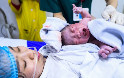 Bổ sung các chính sách hỗ trợ, khuyến khích các cặp vợ chồng sinh đủ hai con