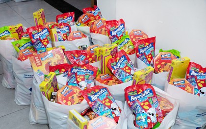 Ngọt ngào kẹo Tết, yêu thương về nhà - hành trang sum họp của nhiều sinh viên có hoàn cảnh khó khăn ở TP.HCM