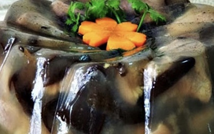 Ai không nên ăn món thịt đông, thịt kho tàu quen thuộc trên mâm cỗ Tết?