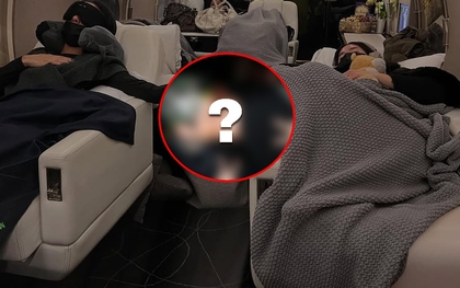 Hot nhất 28 Tết: Nữ ca sĩ gen Z hôn bạn trai nồng nàn cháy bỏng, thái độ quay ngoắt sau đó mới đáng bàn