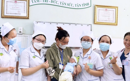 Mẹ ngã bệnh sau ngày đưa con nhập viện, bé trai đoàn tụ gia đình trước thềm xuân mới