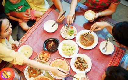 Phong trào ăn Tết healthy trên mạng xã hội và cú “vỡ mộng” của phụ nữ ngoài 30