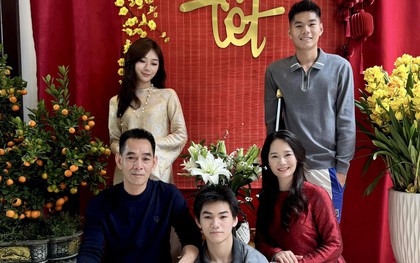 Thương Hiểu Minh chống nạng đón Tết, Đình Bắc và đồng đội U23 Việt Nam động viên đầy xúc động