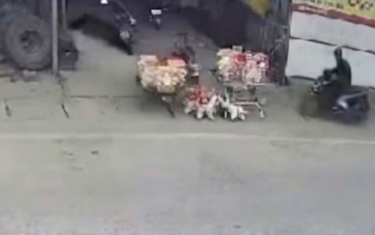 Hai trẻ bị tài xế 'ma men' tông văng khi đang chơi trước nhà, một cháu tử vong