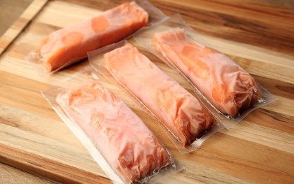 Rã đông cá kiểu này là "sai bét": Đây mới là cách làm đúng