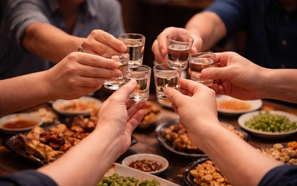 Bác sĩ cảnh báo dễ nhầm cơn say với ngộ độc rượu dịp Tết