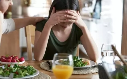 Vì sao ăn ít vẫn bị đầy hơi, chướng bụng dịp Tết