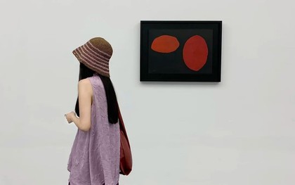 Lì xì 750.000 đồng bị mắng “keo kiệt thế” ngay trên bàn ăn: Cô gái thẳng tay hủy chúc Tết