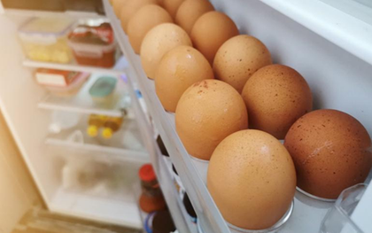 Mỹ cảnh báo 5 loại thực phẩm "NÊN CẤM" để ở cánh cửa tủ lạnh, cái số 2 gây bất ngờ