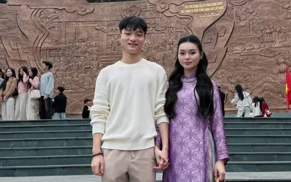 Xuân Bắc U23 Việt Nam bất ngờ tay trong tay với gái đẹp từng thi hoa hậu giữa lúc chuyện tình cảm gây xôn xao