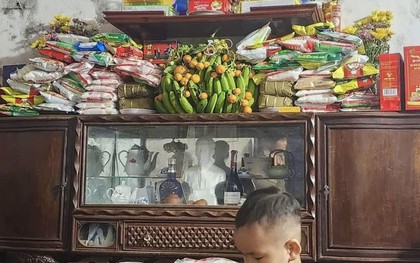 Bức ảnh "ê hề" đặc sản sau Tết ở Thái Bình hút triệu view: Không phải giò chả, thứ bày muốn "sập tủ" này mới là điều rưng rưng nhất!