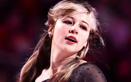 Dung mạo 'thiên thần băng' nổi loạn giúp Mỹ giải cơn khát vàng