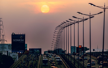 Cảnh tượng đẹp choáng ngợp chiều mùng 7 ở TP.HCM