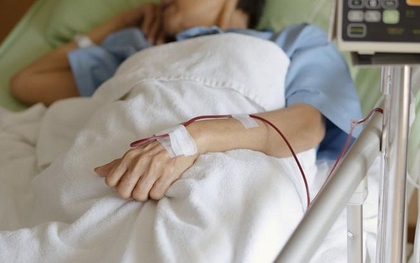 Người đàn ông nguy kịch vì ăn thức ăn thừa, bác sĩ cảnh báo: 6 loại thực phẩm để lâu dễ gây ngộ độc, đắt mấy cũng nên bỏ đi