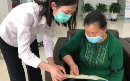 Khách gửi tiết kiệm 37 triệu đồng, 2 năm sau phát hiện đã mua bảo hiểm nhân thọ, ngân hàng khẳng định: “Không có chuyện lừa dối khách hàng nhưng vẫn trả lại 112 triệu”