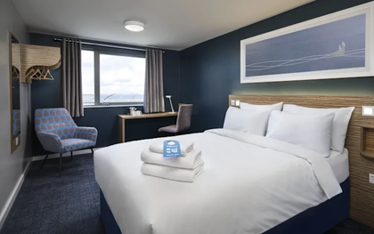 Cặp vợ chồng thuê khách sạn để ở suốt 22 năm dù sở hữu nhà riêng, nghe lý do xong nhiều người lại muốn làm theo