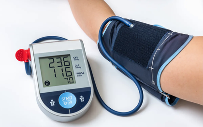 Đo huyết áp đúng cách buổi sáng