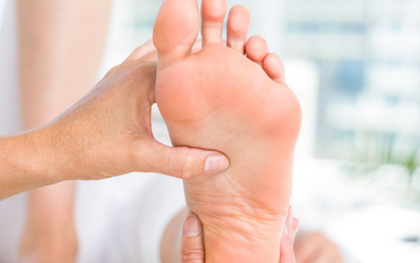 6 dấu hiệu ở bàn chân hé lộ sức khỏe và tuổi thọ của bạn