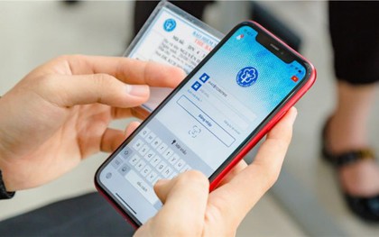 Sổ BHXH và thẻ BHYT có thay đổi quan trọng áp dụng toàn quốc: Đi khám bệnh không cần mang bản giấy