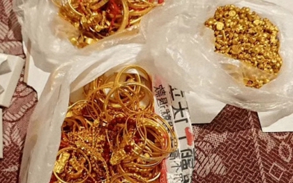 Tịch thu 3055,02 gram vàng trong ba lô một người đàn ông