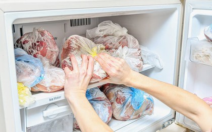 Thịt lợn để trong tủ lạnh quá thời gian này như "quái vật" gây hại, bác sĩ nói thẳng: Thấy 5 đặc điểm phải vứt ngay!