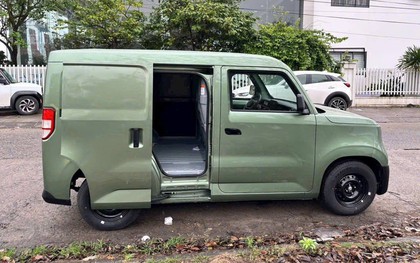 Lộ ảnh VinFast EC Van bản cửa lùa: Chưa rõ là xe thương mại hay AI, tăng sức cạnh tranh 'Su cóc'