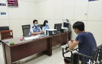 Sao kê tài khoản doanh nghiệp, phát hiện 1 nhân viên đã nghỉ việc được 2 năm vẫn đều đặn nhận hơn 4,9 tỷ đồng từ công ty: Cảnh sát lập tức vào cuộc