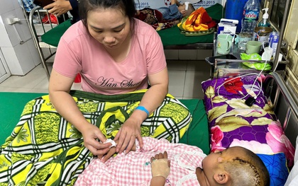 Bé gái 6 tuổi nguy kịch sau khi ngã từ tầng 2 ngày mùng 2 Tết, gia đình nghèo kiệt quệ cầu cứu