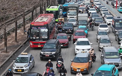 Giải mã "mắt thần" Google Maps: Không lắp camera, vì sao biết chính xác từng mét đường tắc cứng?