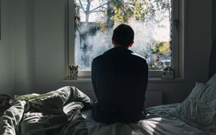 Người đàn ông phát hiện bệnh tim nguy hiểm nhờ… 1 dấu hiệu trên chiếc nệm, bác sĩ lên tiếng cảnh báo nhiều người