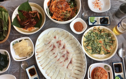 Khách Việt lặn lội sang tận Hàn Quốc để thử món đặc sản hot trên phim, nhưng "đời không như mơ"