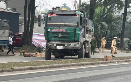 Cán bộ CSGT bị ô tô đâm tử vong khi làm nhiệm vụ