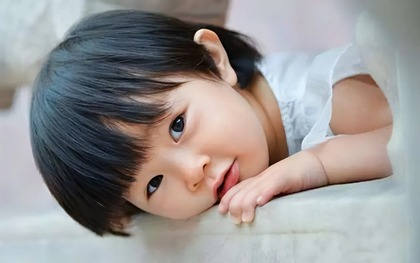4 đường nét khuôn mặt của một đứa trẻ THÔNG MINH!
