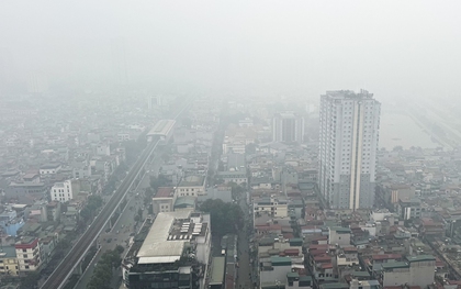 Sương mù kèm bụi mịn dày đặc, không khí Hà Nội ô nhiễm thứ 2 thế giới