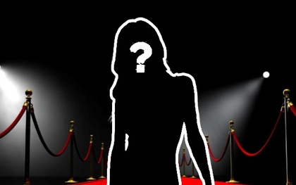 Nữ ca sĩ dự Grammy 2026 ngang nhiên dùng chất cấm, lộ luôn cảnh nóng bỏng