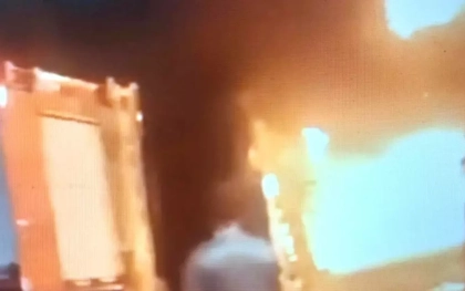 Giải cứu thành công gia đình trong vụ cháy trại hòm tại TPHCM