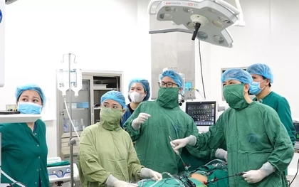 Đau bụng tưởng đơn giản, bé gái 10 tuổi suýt mất buồng trứng