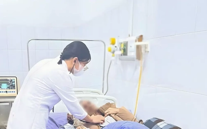 Cứu sống bệnh nhân nhiễm vi khuẩn ‘ăn thịt người’ nguy kịch