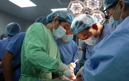 Biến chứng hy hữu sau mổ ruột thừa khiến bệnh nhi suy thận cấp