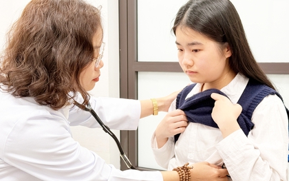 Cô bé sống nhờ trái tim hiến tặng, nay giành giải Nhì học sinh giỏi Hóa