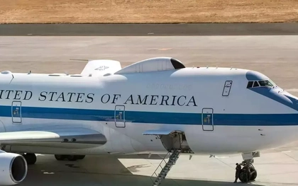 "Đột nhập" máy bay Ngày tận thế của Mỹ