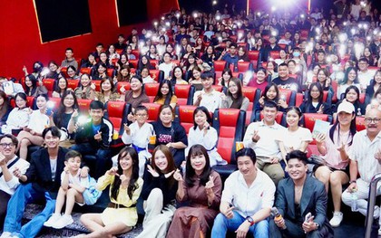 Ra rạp cùng “Nhà Mình Đi Thôi” - bộ phim chạm tới trái tim không chỉ người trẻ mà còn rất nhiều phụ huynh