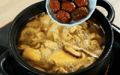 Vào mùa xuân, phụ nữ nên ăn 3 món canh để trừ hàn, bổ khí, tăng cường miễn dịch và giúp da hồng hào