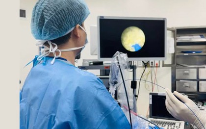 Cố nén đau để ký kết với đối tác, người đàn ông phải nhập viện cấp cứu