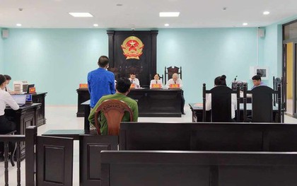 “Yêu râu xanh” hiếp dâm bé gái dưới 10 tuổi