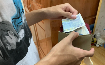 Một thói quen khiến sinh viên luôn hết tiền vào ngày 20 mỗi tháng