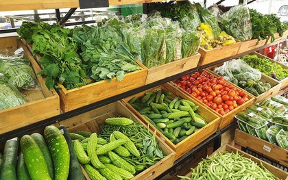 Quầy rau siêu thị nhìn bó nào cũng xanh mơn mởn: Nhân viên tiết lộ "quy tắc ngầm"