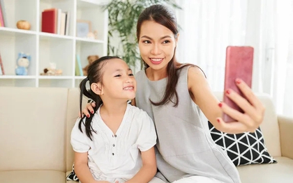 Cảnh báo tất cả phụ huynh về việc đăng ảnh con lên mạng